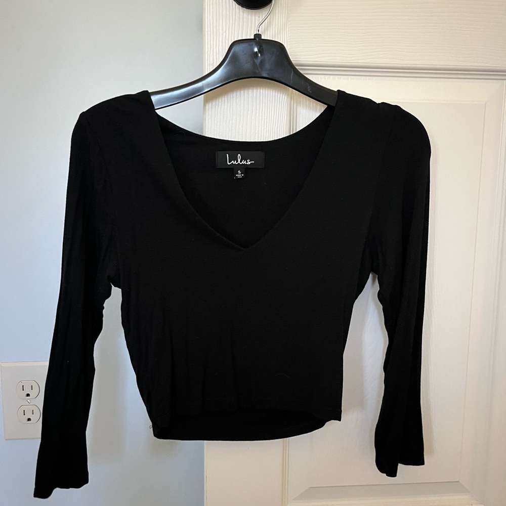 Small black Lulu’s crop top